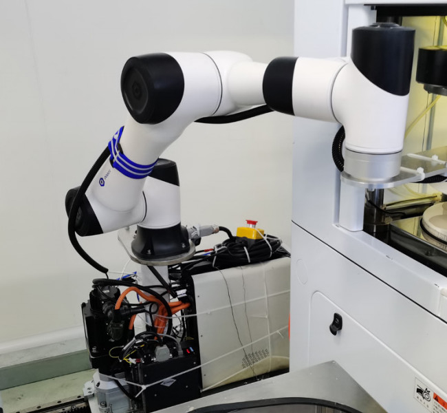 بازوی رباتیک Kuka 10 کیلوگرمی جایگزین Kuka برای فروشگاه مصالح ساختمانی کتابخانه