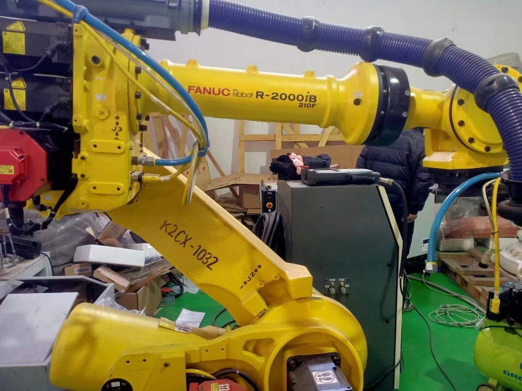 بازوی ربات صنعتی Fanuc 165F Grad با دهانه بازوی بسیار بلند 2655 میلی متری 165 کیلوگرم