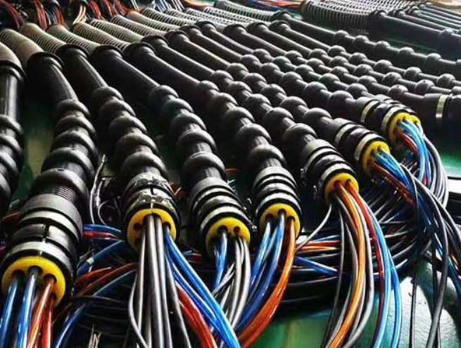 بسته بندی لباس ربات بسته بندی آلیاژ آلومینیوم C7 با نام تجاری مستقل \