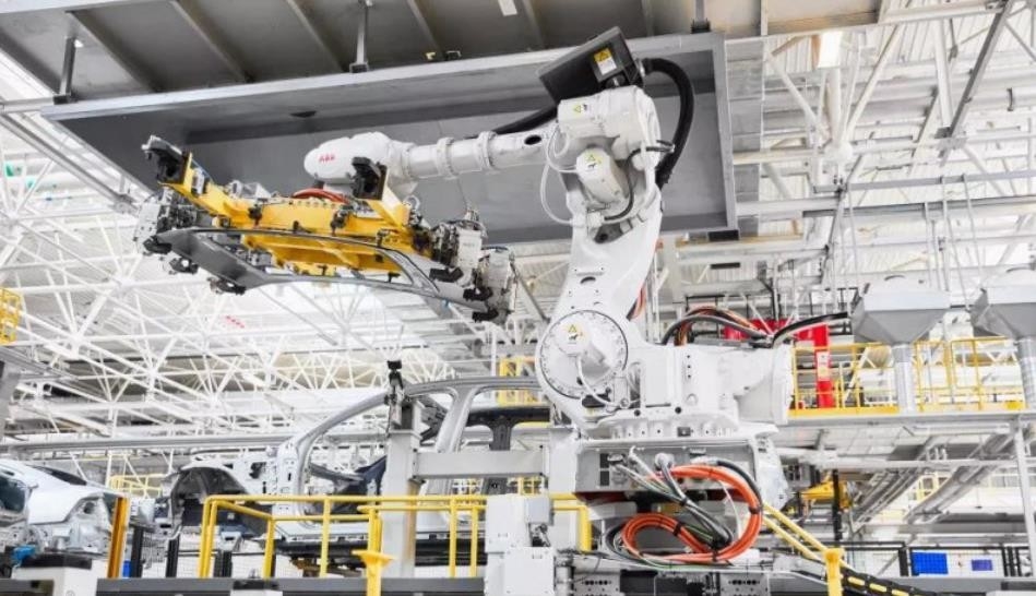 ربات شش محوره Abb Robot Carving Shaping IRB 8700 ربات در حال پالت سازی کارخانه های خودروسازی جوشکاری است