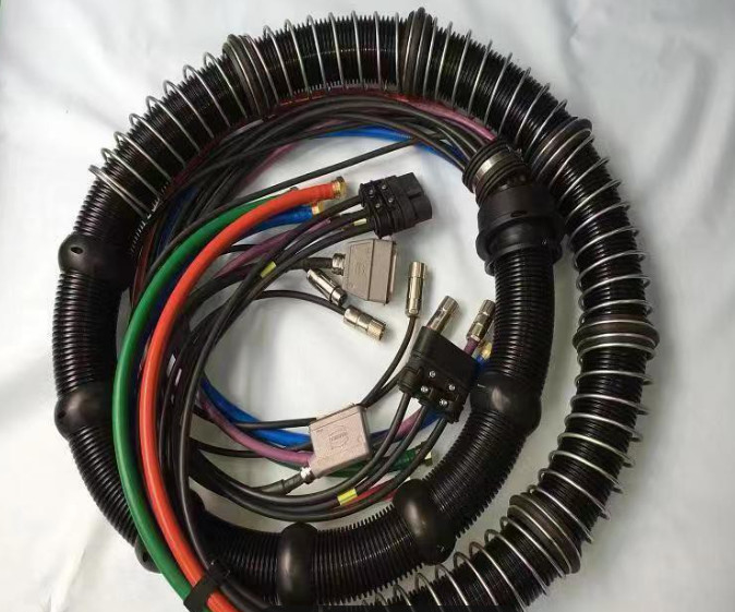 بسته لباس ربات با شکل جعبه کشش میله مستقیم برای FANUC 165F ABB 6700 و KUKA KR210